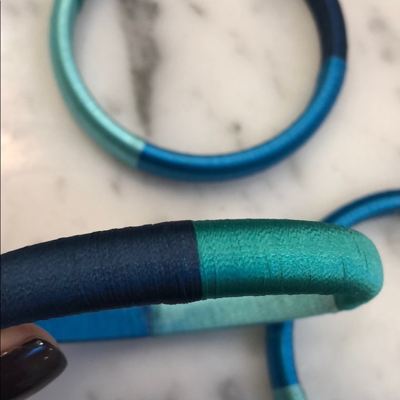 Silk wrapped bracelets/bangles - Picture 4 of 4